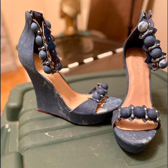 NWOT Denim wedge heels with beads - Picture 11 of 11